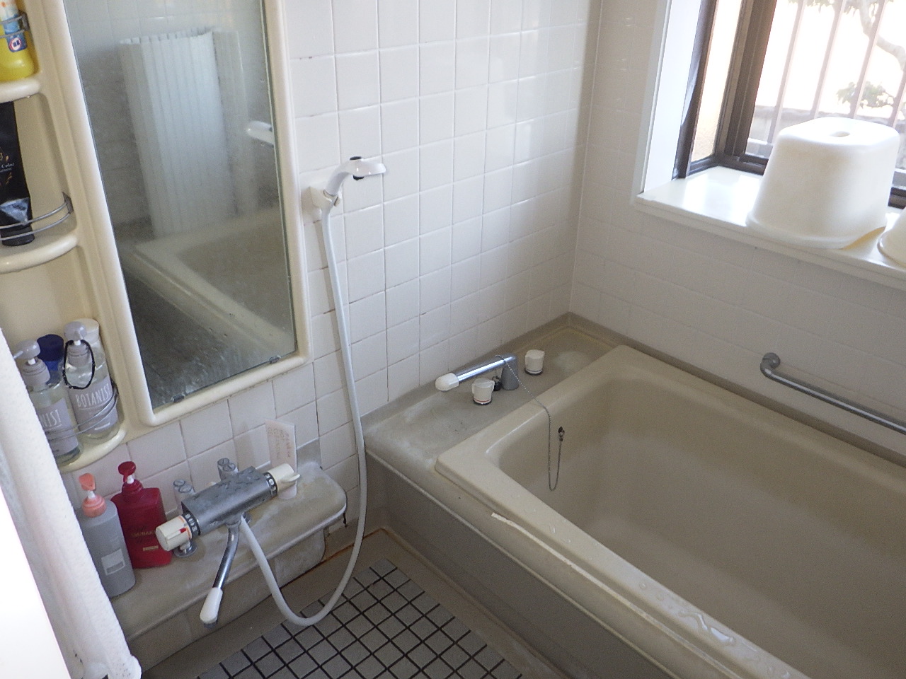 お風呂リフォーム施工前写真1
